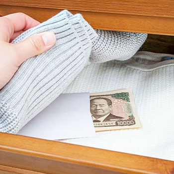 空き巣は現金以外も狙う