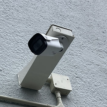 マンションのゴミの不法投棄・持ち去り対策には防犯カメラ