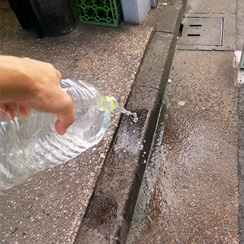 砂糖水を使った嫌がらせ