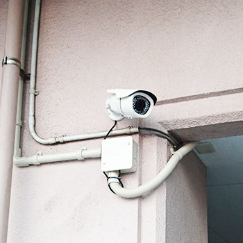 自宅のセキュリティ対策に防犯カメラ