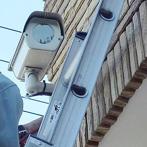 小平市の防犯カメラ設置事例