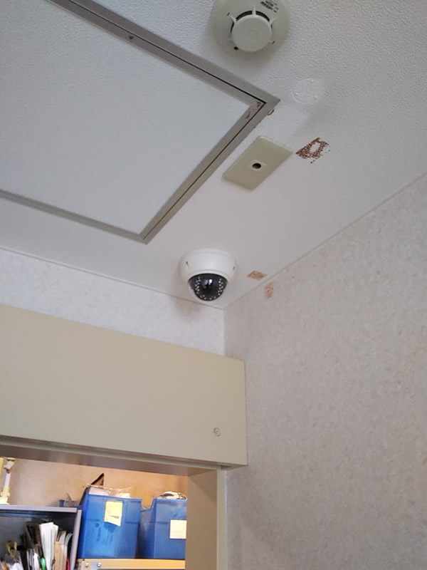 中央区　日本橋のホテルの防犯カメラ３
