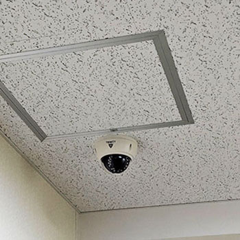 鎌ケ谷市の介護施設に設置した防犯カメラ