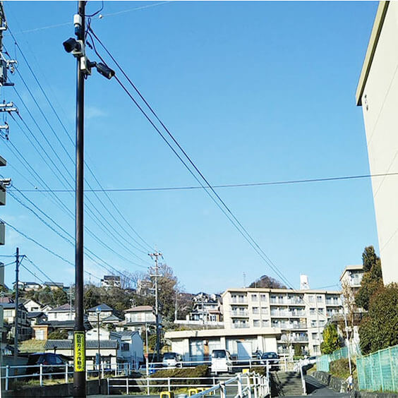 埼玉県川口市の県営住宅に防犯カメラステッカー