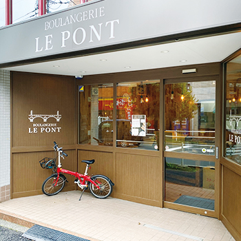 BOULANGERIE LE PONT様で防犯カメラ設置工事