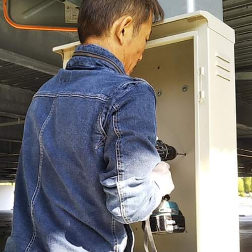 立川市の工場で防犯カメラ設置工事(レコーダー設置場所)