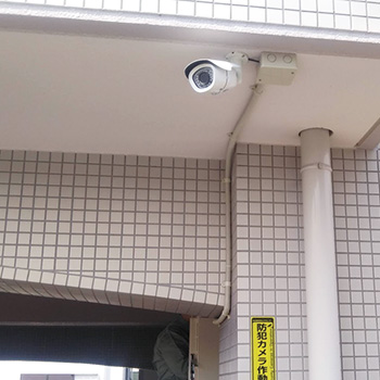 栃木市のマンションに防犯カメラ設置