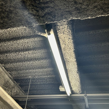 アスベストが含まれる建物工事には有資格者が必要