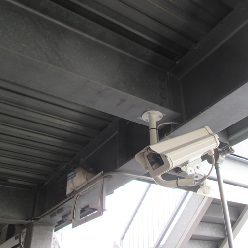2階建て駐車場の防犯カメラ入れ替え工事4